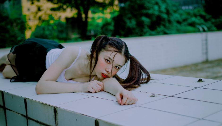 日本小萝莉的诱惑 和泉ひより性感写真
