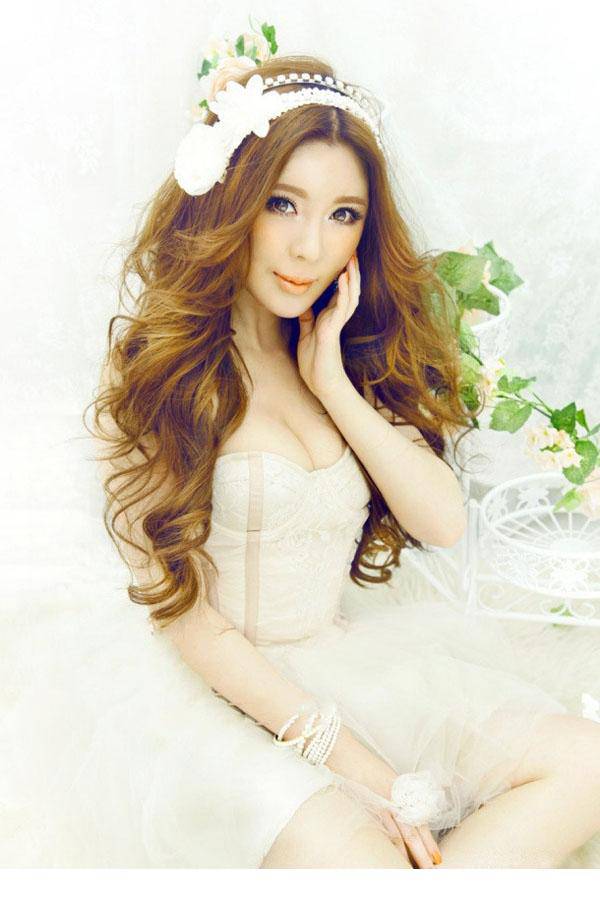 青春靓丽美女时尚迷人写真照
