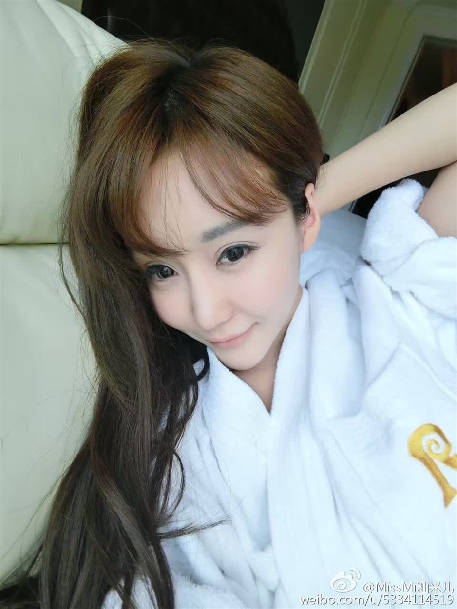 90后漂亮女生籼米儿MissMi微博美图