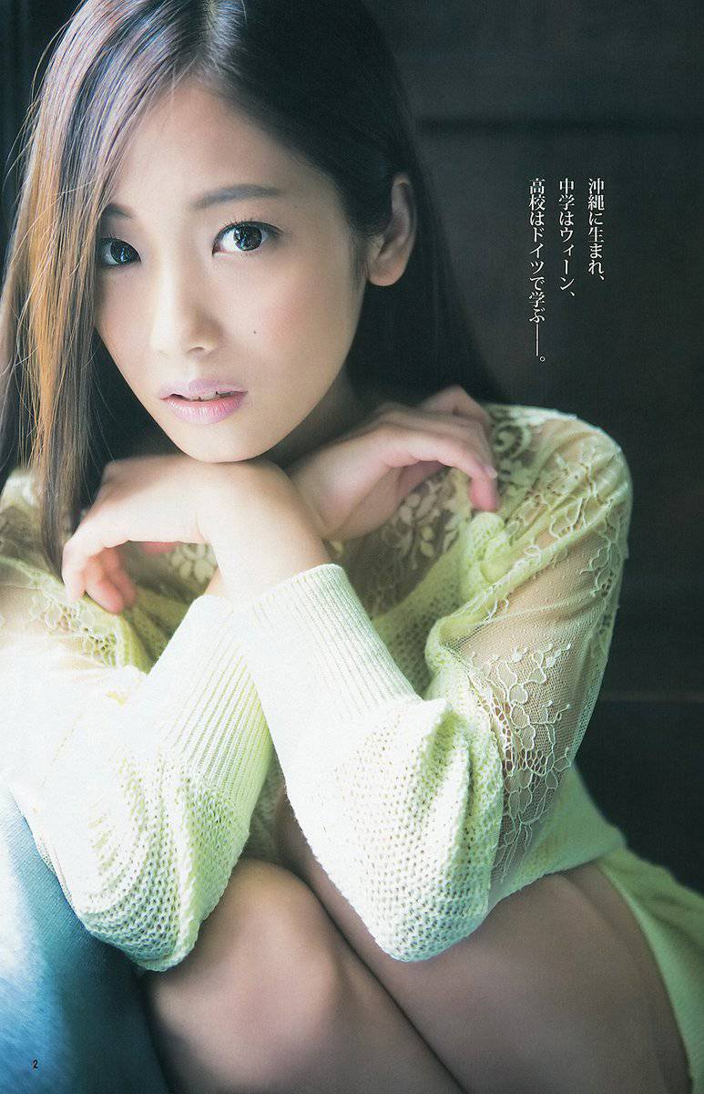 日本新晋女神二宫芽生迷人写真照