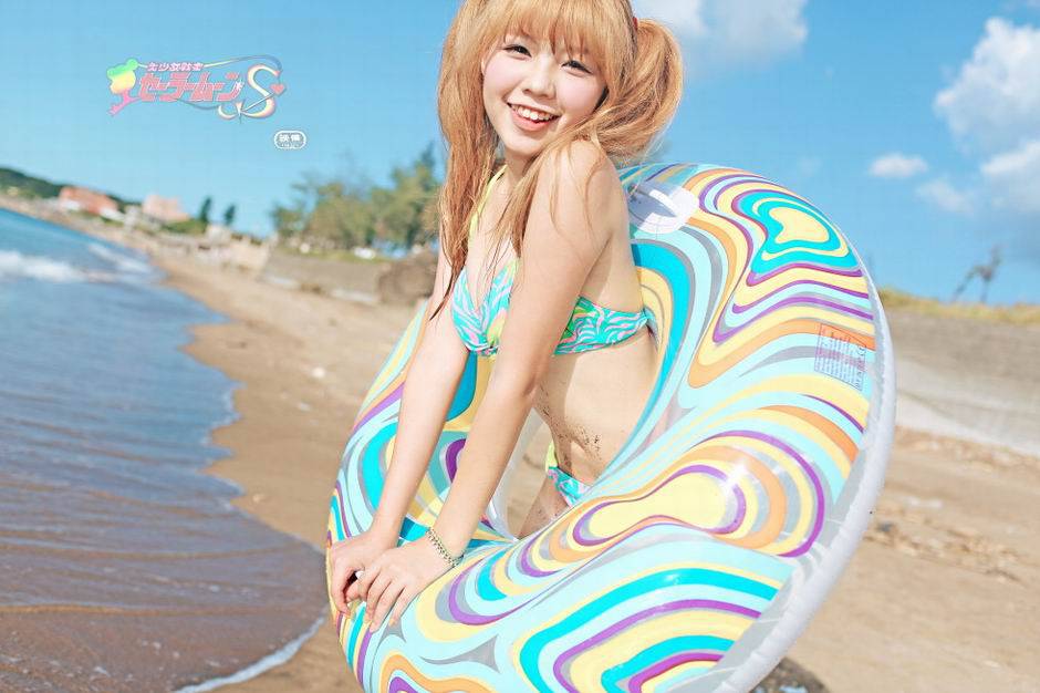 漂亮女孩黄琳海边清凉写真