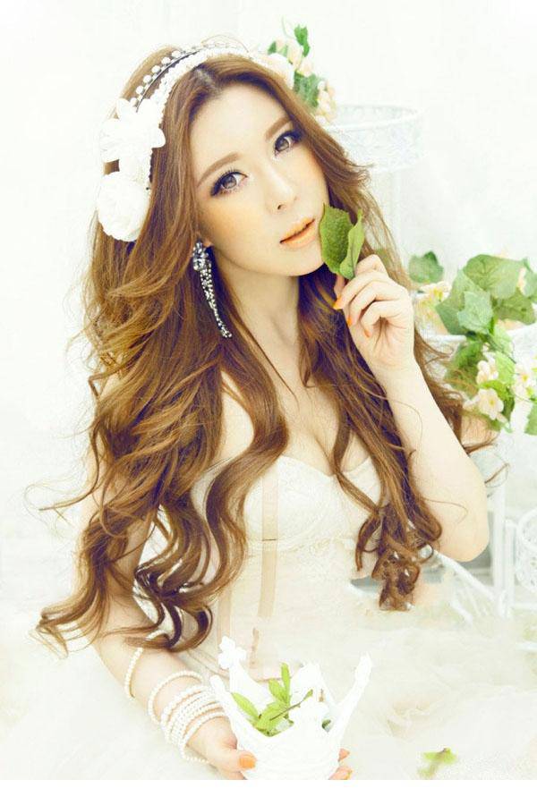 青春靓丽美女时尚迷人写真照