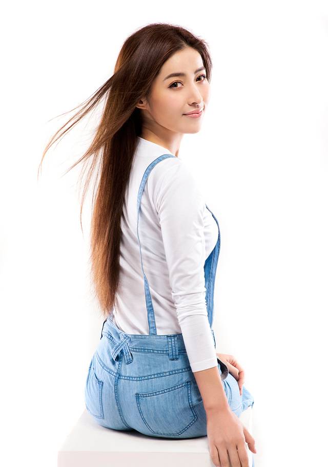 何静momo甜美初春清新风格写真集