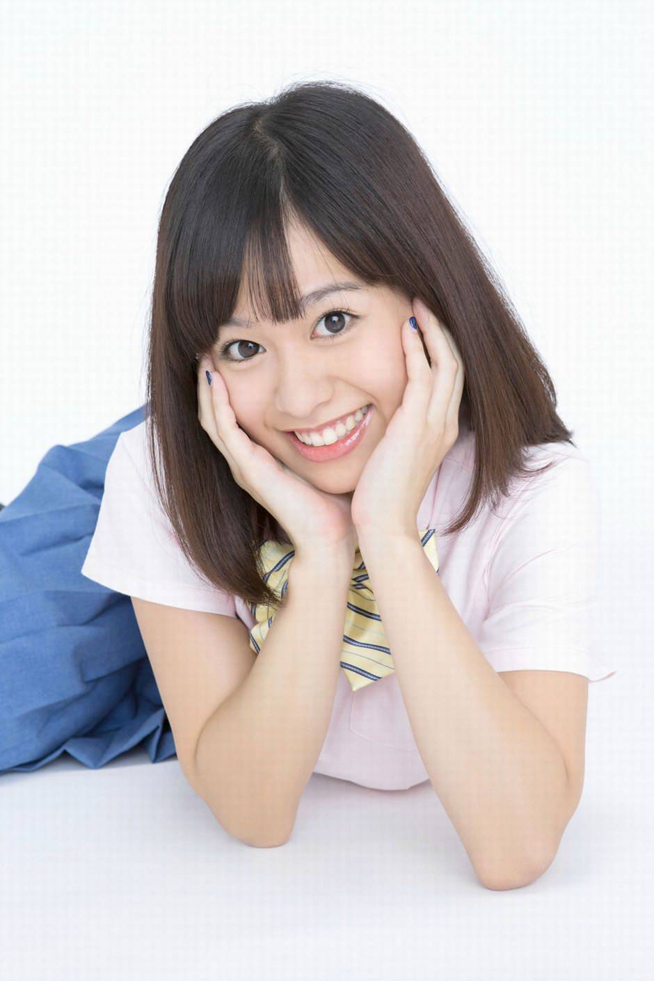 日本童颜巨胸模特夏江美优的清纯诱惑