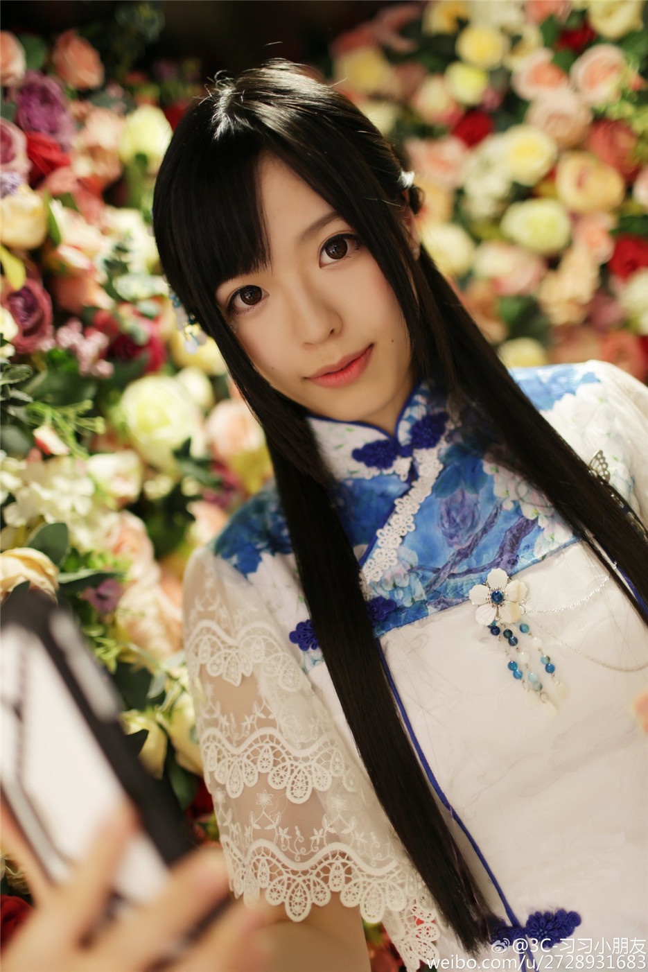 90后清纯校花cos护士微博美照