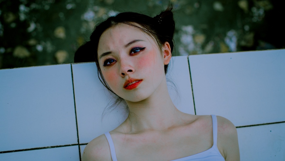 日本小萝莉的诱惑 和泉ひより性感写真