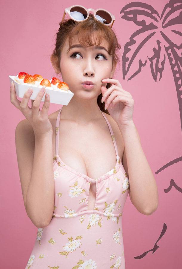 平面模特郑伊俏皮可人唯美写真