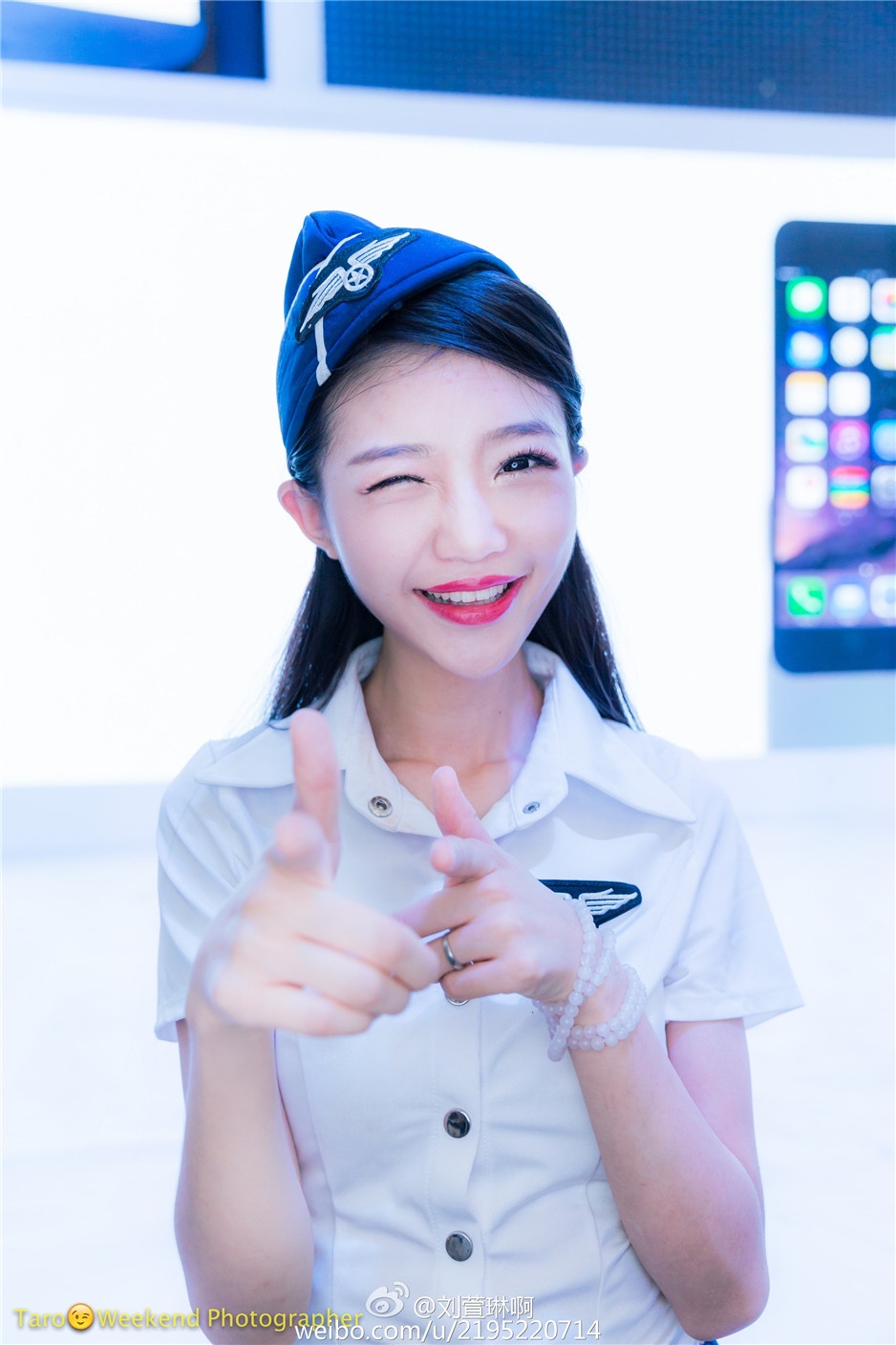 空姐美女刘萱琳制服诱惑图片