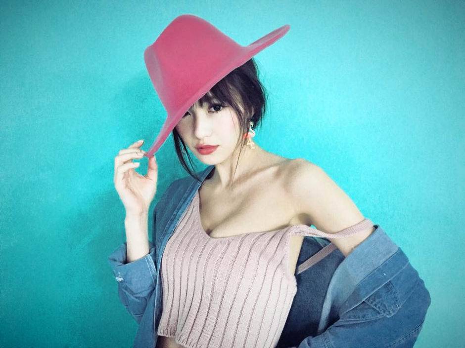 台湾网拍模特ZONA大晒美照