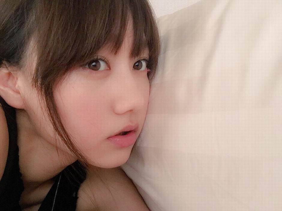 日本甜美少女高田秋白肌美肤诱惑图