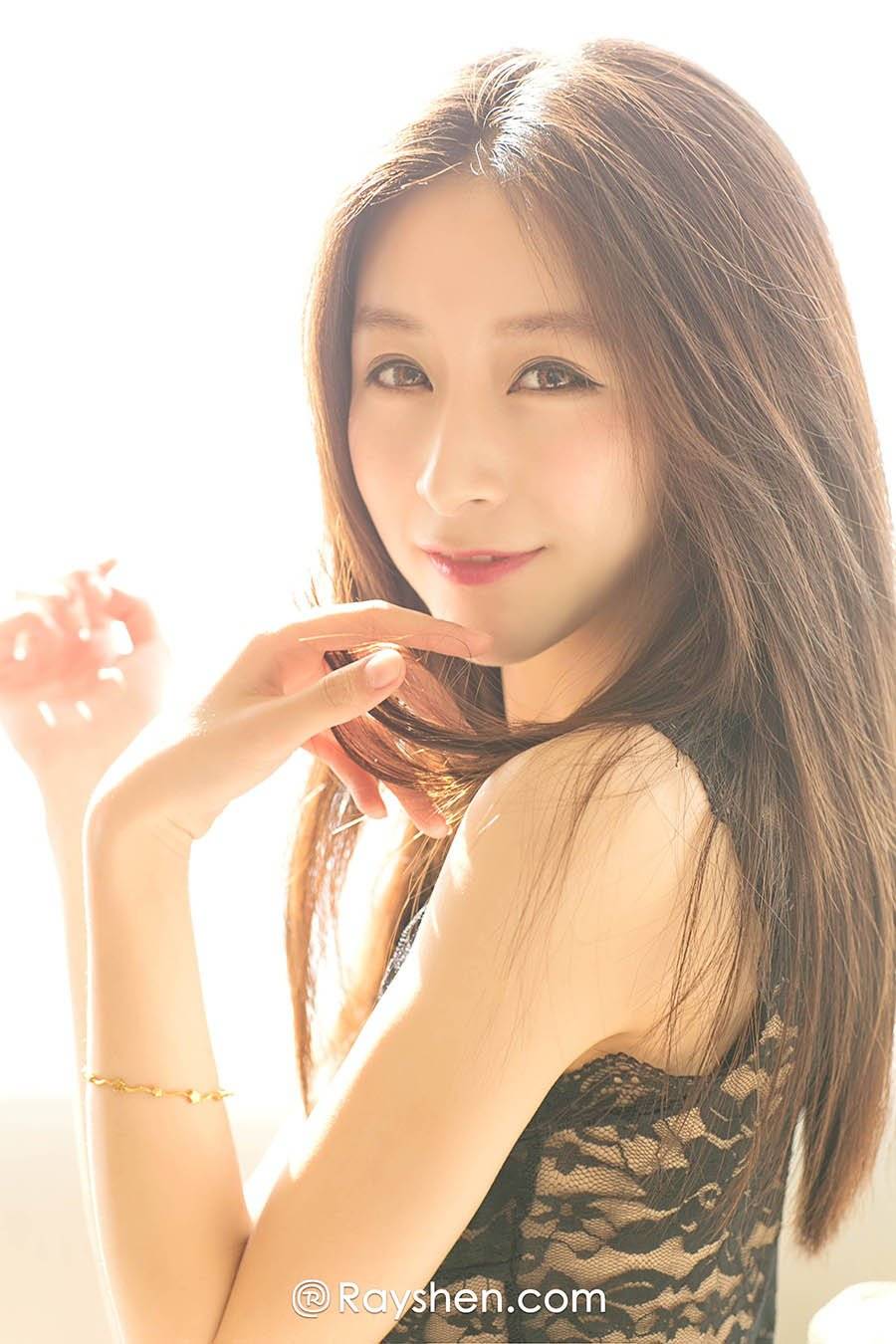 90后漂亮妹子安安玟玟可爱性感图片