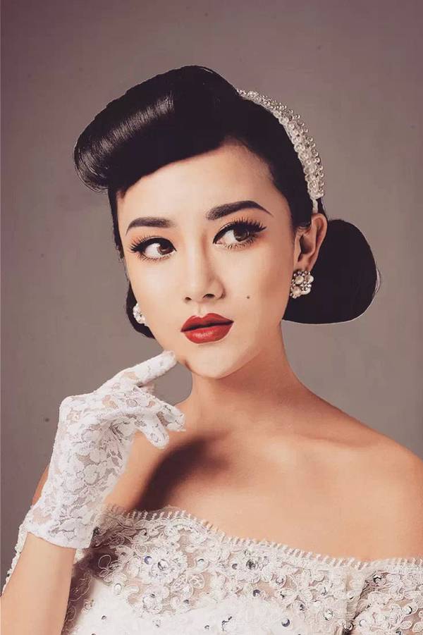 美女喻曦复古演绎油画美人写真