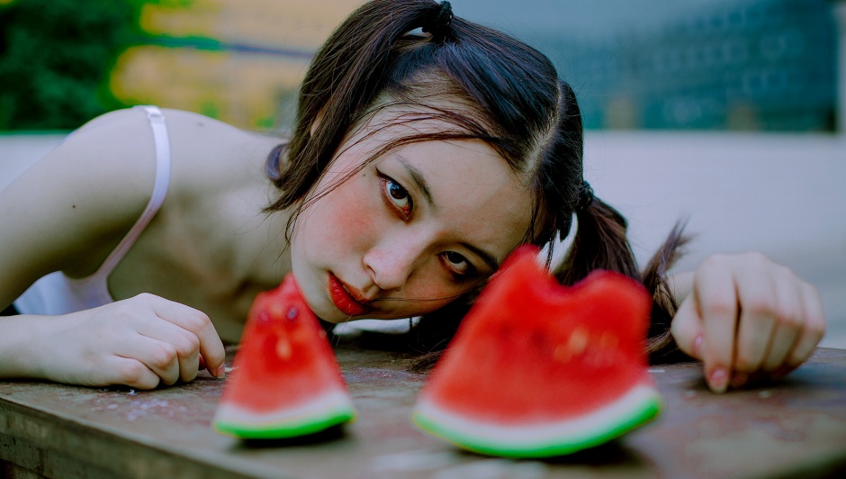 日本小萝莉的诱惑 和泉ひより性感写真