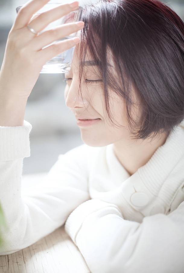 褚萌琦清纯冬日唯美私房写真