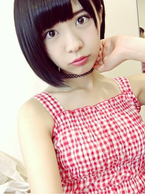 日本短发美少女朝�ゆり秀苗条曲线