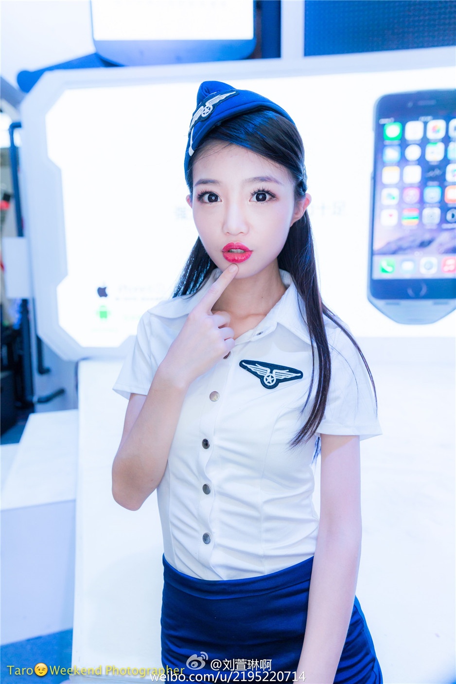 空姐美女刘萱琳制服诱惑图片