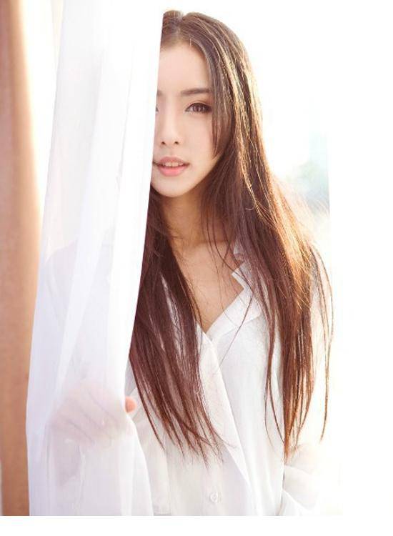 蜜桃美女衬衫私房照清纯无比