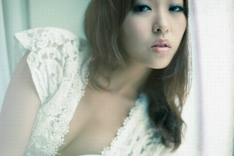 诱人美女午夜失眠写真