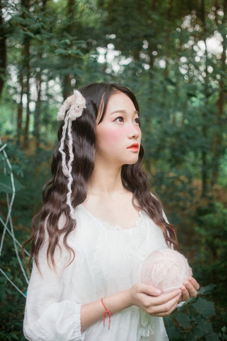 丰满模特韩子萱全裸人体艺术照片