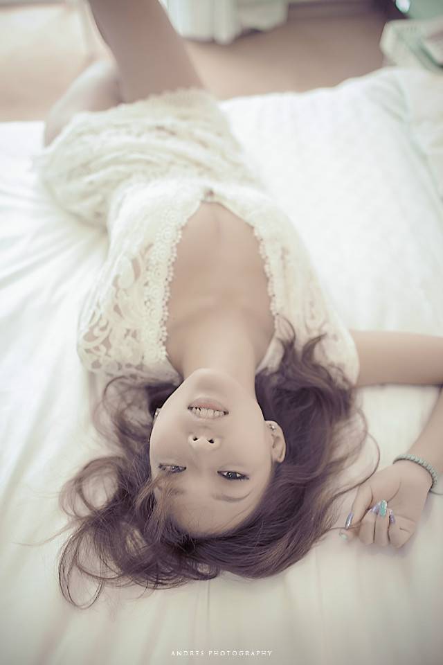 诱人美女午夜失眠写真