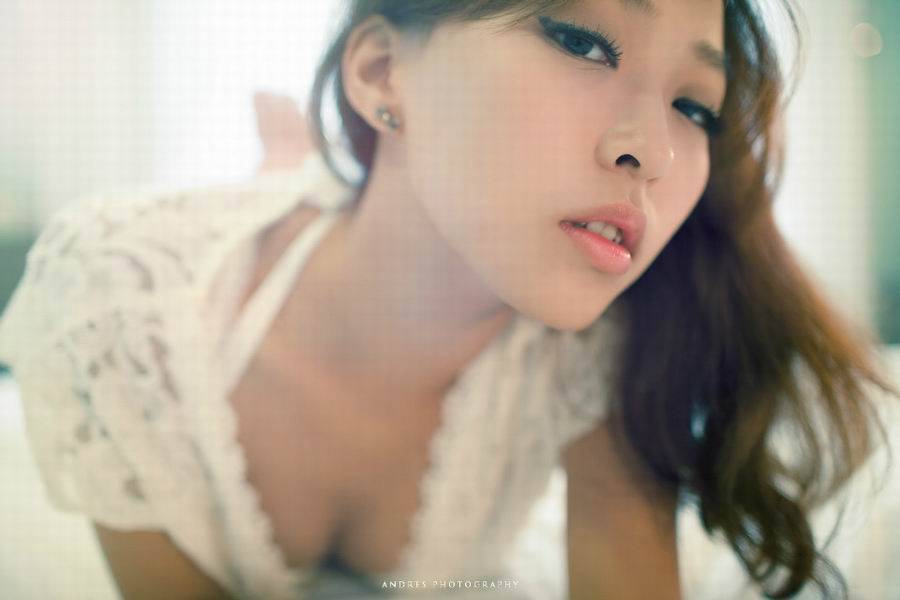 诱人美女午夜失眠写真