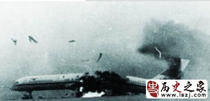上海“12·25空难案” 三起空难事故同一天发生 71人罹难身亡