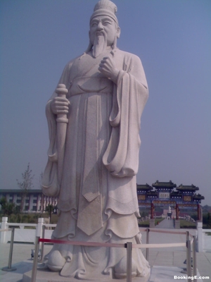 中国流传百年的财神爷原形是谁？