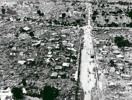 鲜为人知：76年唐山大地震废墟上的抢劫风潮