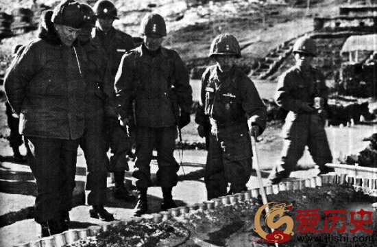 美国在朝鲜战败后是如何打击报复中国