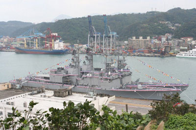 台湾进口80年代初的美军二手“基德”级驱逐舰，都作为了海军主力。