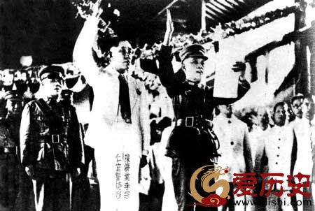 1936年6月3日,两广事变爆发。当日,广东陈济棠和广西李宗仁、白崇禧,公开反蒋,发表“北上抗日”通电。