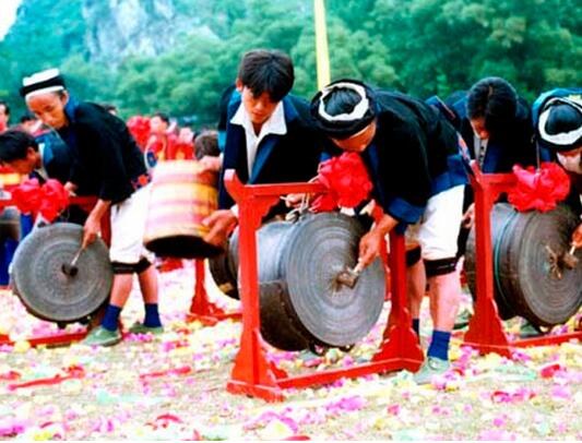 苗族风俗舞蹈文化——铜鼓舞 第一批国家级非物质文化遗产
