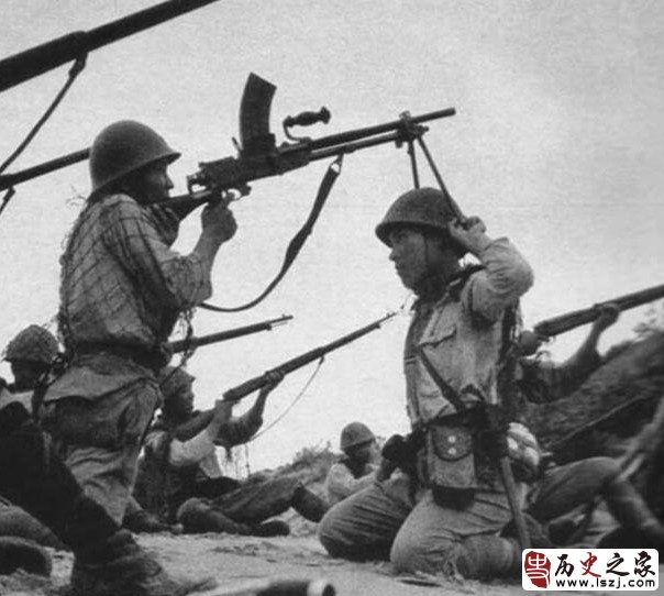 二战日本发明的这种奇葩战术  不知道坑死多少自己人