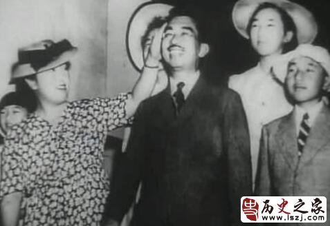 二战后美国问昭和日本天皇为何不切腹？他的回答很无耻