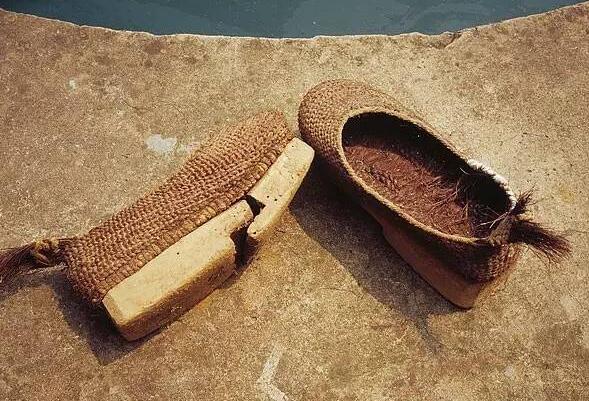 古代的登山鞋谢公屐是谁发明的？有什么特点？