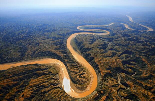 中国第二长河黄河的源头在哪里？黄河的水为什么是黄颜色的?