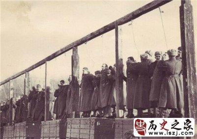【图】刑场上的日本德国战犯 绞刑现场人山人海