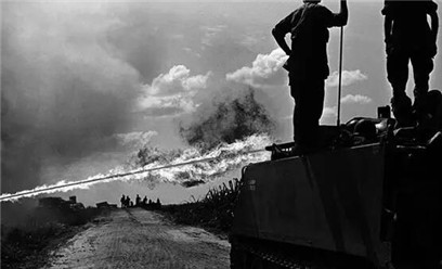 【组图】战地摄影师收藏了45年的越战照片
