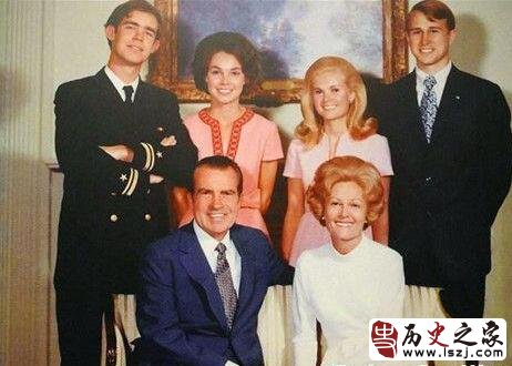 美国尼克松总统夫人是谁？他有几个孩子？