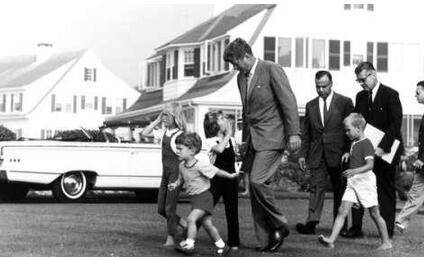 肯尼迪总统的最后一百天 悲痛丧子 夫妻关系达到最亲密水平