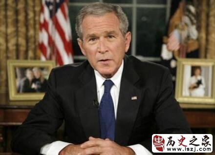 美国第43任总统小布什的简介 小布什签署航空安全法案