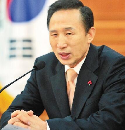 前任韩国总统李明博是李承晚的儿子吗？李承晚的子女有哪些？