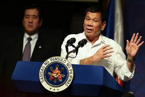 菲律宾总统杜特尔特：为禁毒行动加大力度 给射杀毒贩的人颁奖