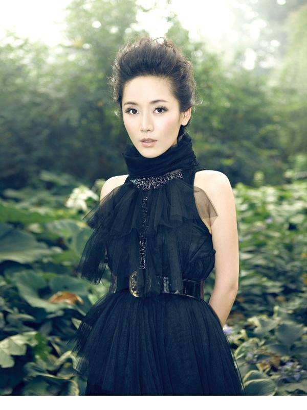 影视演员车永莉唯美户外写真