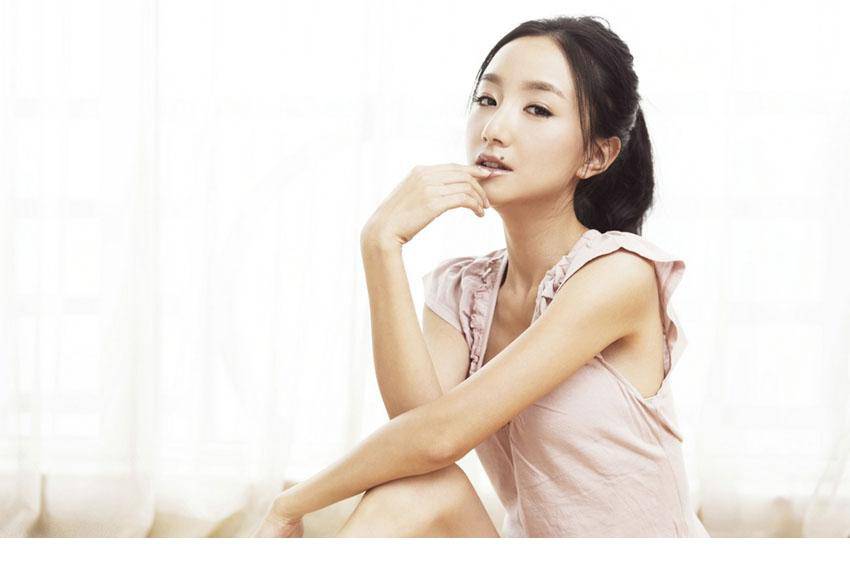 舞蹈演员李倩甜美邻家小妹写真