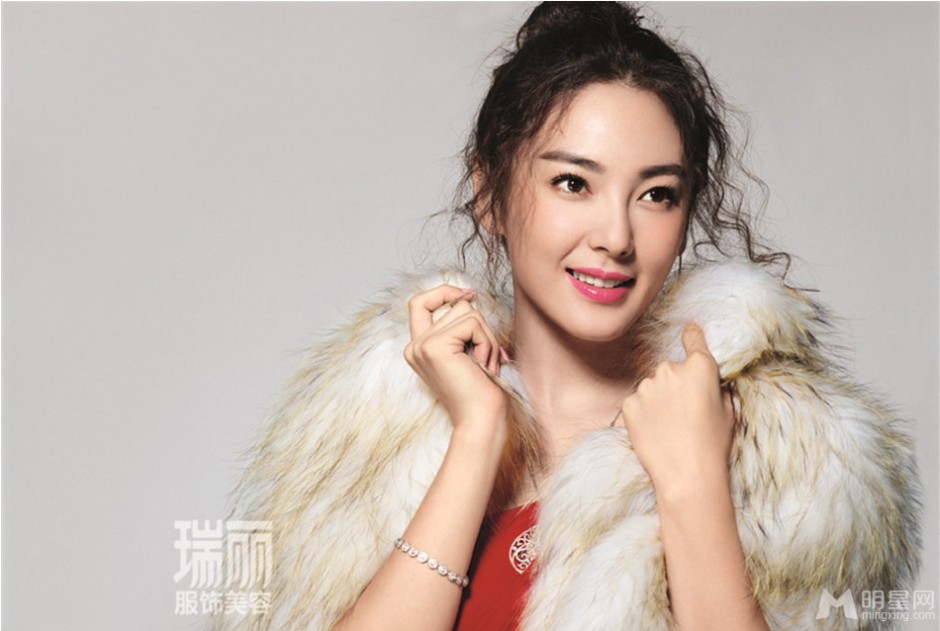 明星张雨绮甜美写真照片