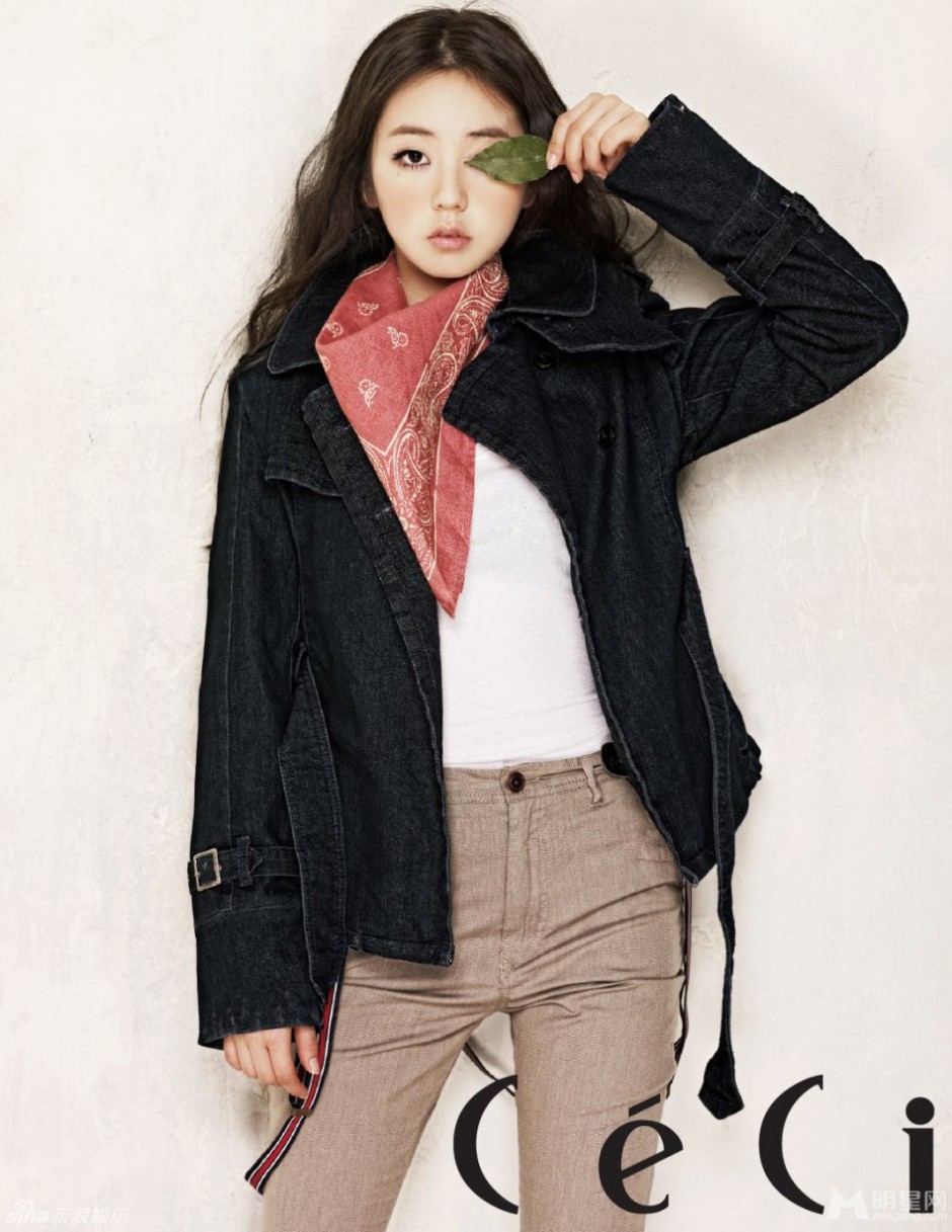 韩国女星安昭熙高清时尚写真