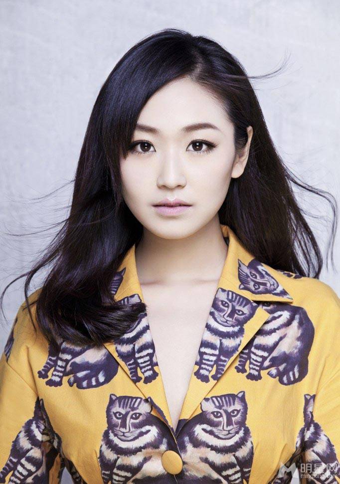 美女演员王思思时尚写真图片