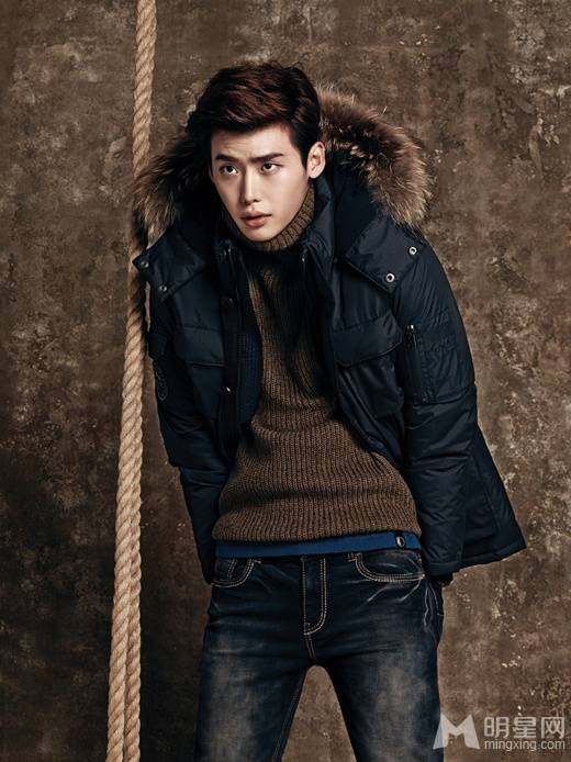 李钟硕冬季时尚帅气写真大片曝光