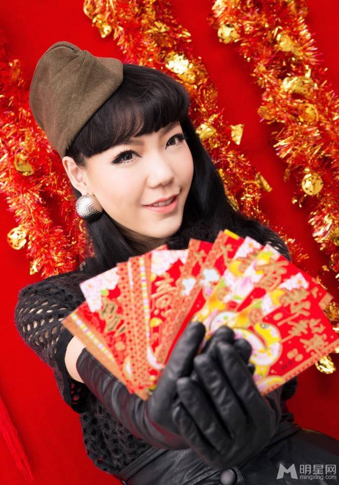 歌手吴莫愁2016新春图片